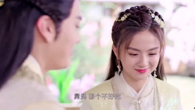 小女霓裳,小女霓裳的传奇人生